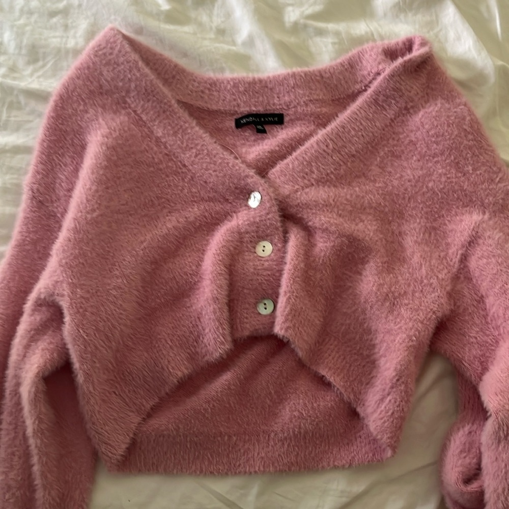 Kendal and Kylie pink sweater